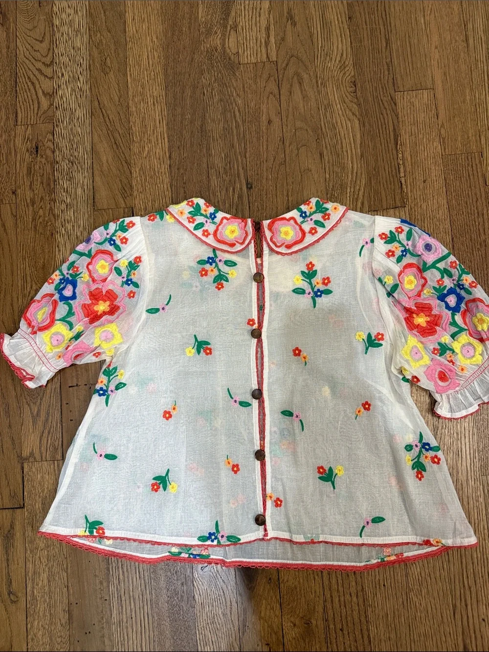 Embroidered Floral Ivory Short-Sleeve Top